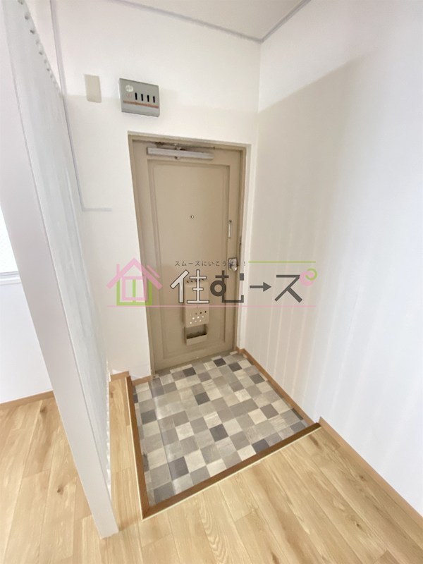 ハイツ巽2号棟 玄関