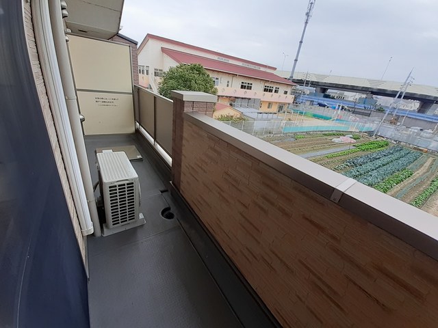 インヴィテ・ボヌ－ルⅡ番館 ベランダ