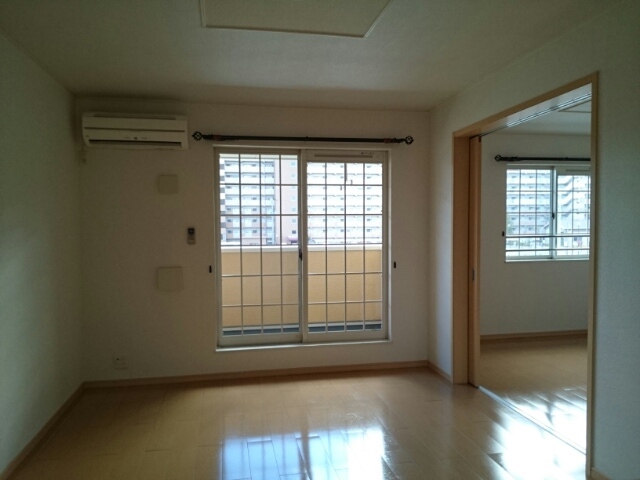 ソレイユ・イーストＣ棟 リビング