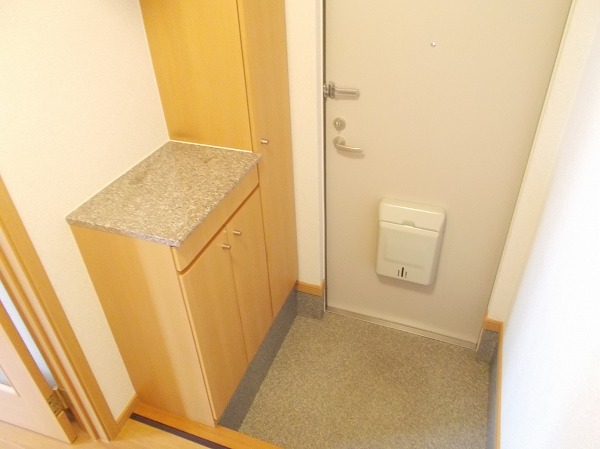 ディアコート口酒井 玄関