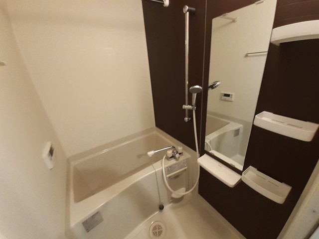 エストレージャ 風呂画像