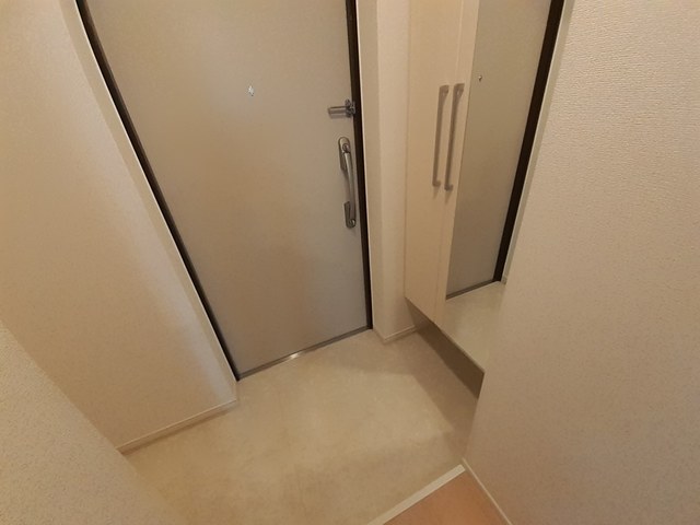 オーキッド　バレー 玄関