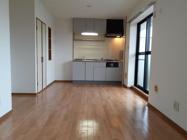 グランクオーレＩ番館 リビング