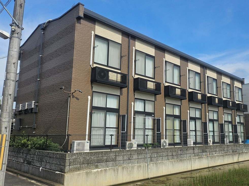 レオパレスグレイスⅢ 外観