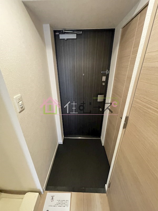 ファステート難波WESTパーク 玄関