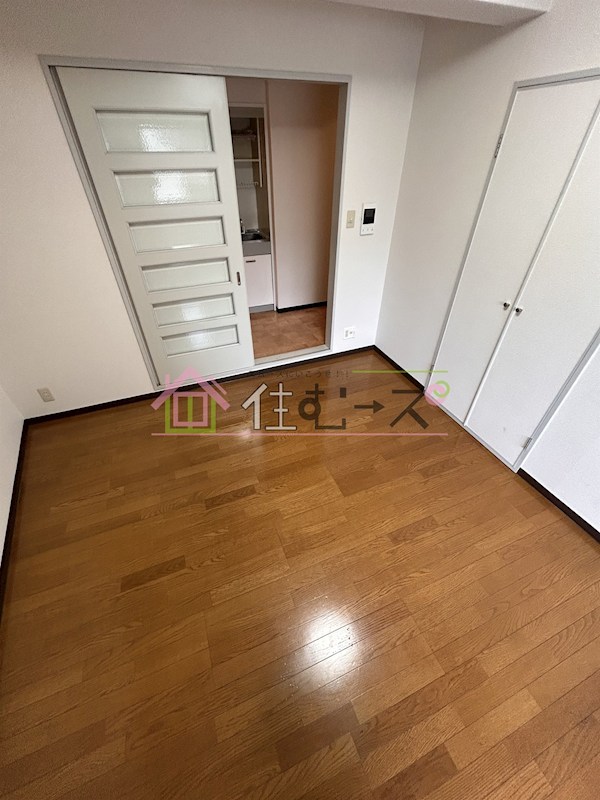 フロントリバー都島 リビング