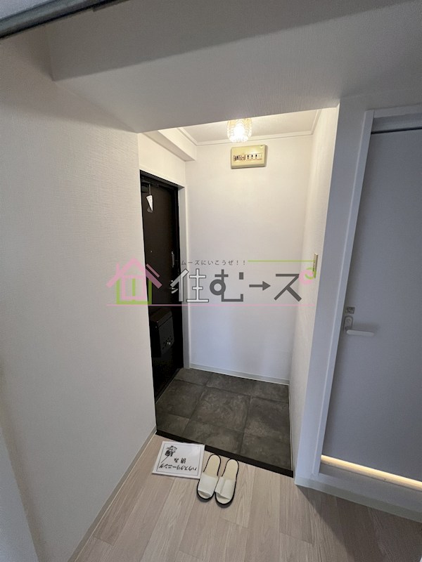 メゾン高麗橋 玄関