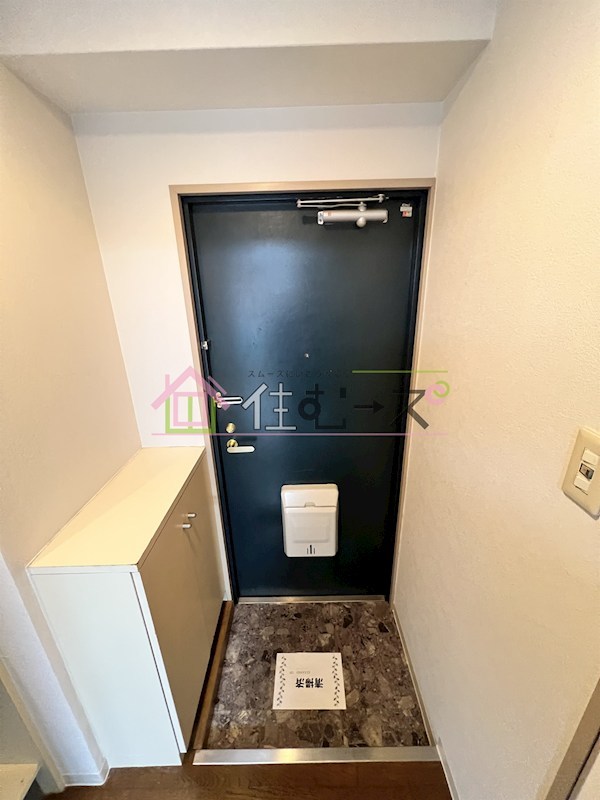 ウエルネス上本町 玄関