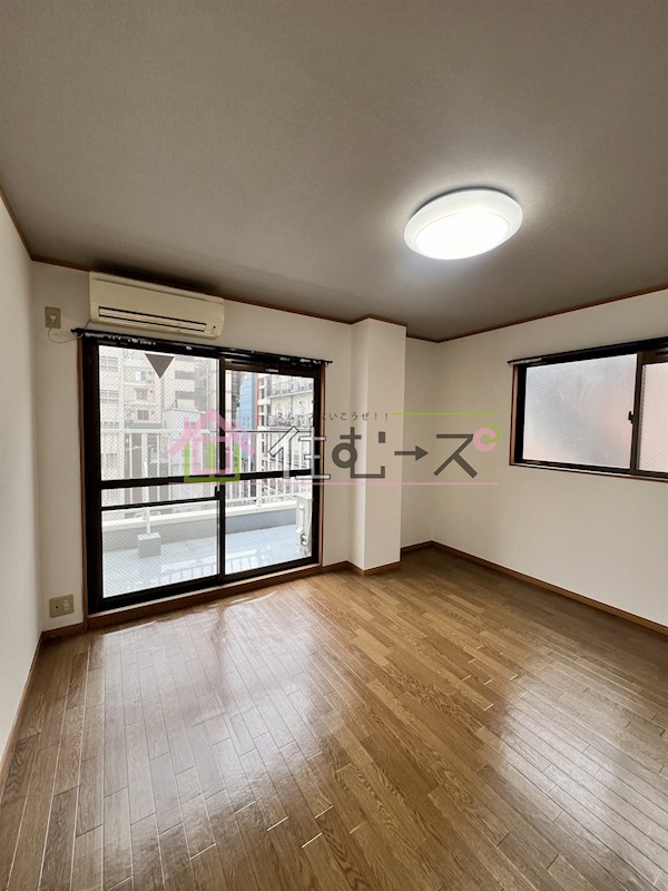 エムズビレッジ ベッドルーム