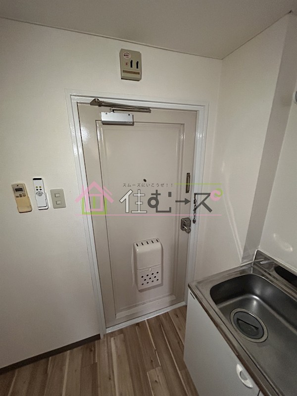 京橋ハイツ30 玄関