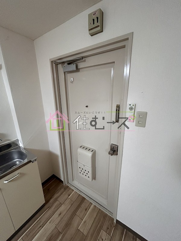 京橋ハイツ30 玄関