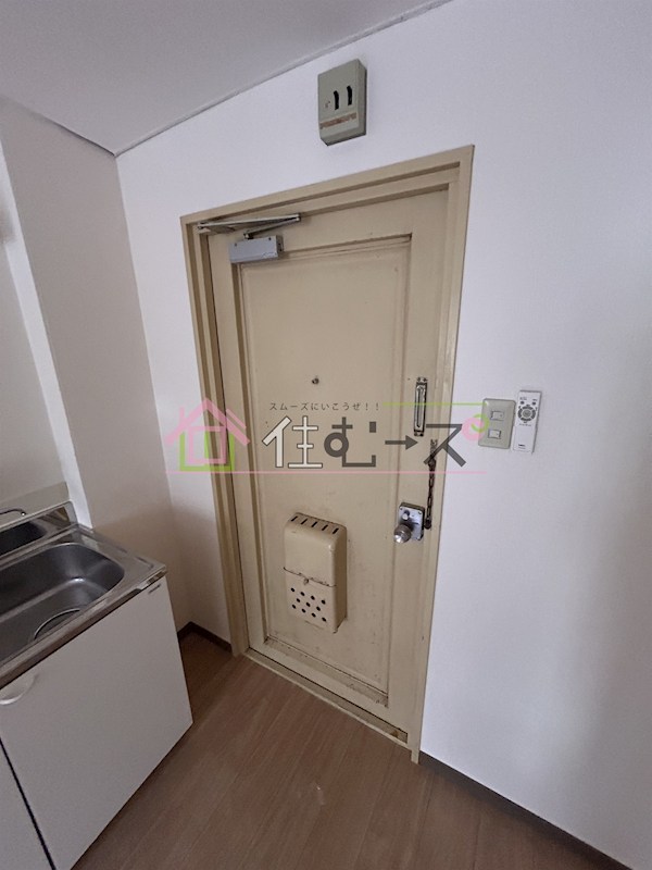 京橋ハイツ30 玄関