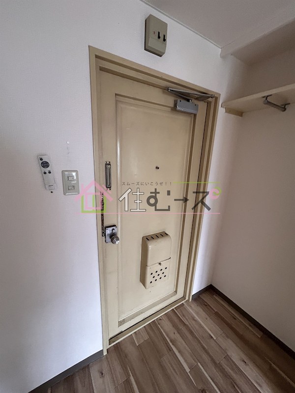 京橋ハイツ30 玄関