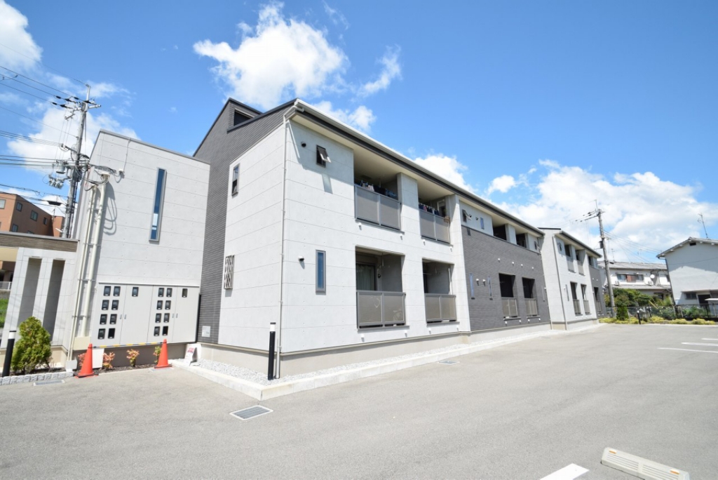 ファースト 外観