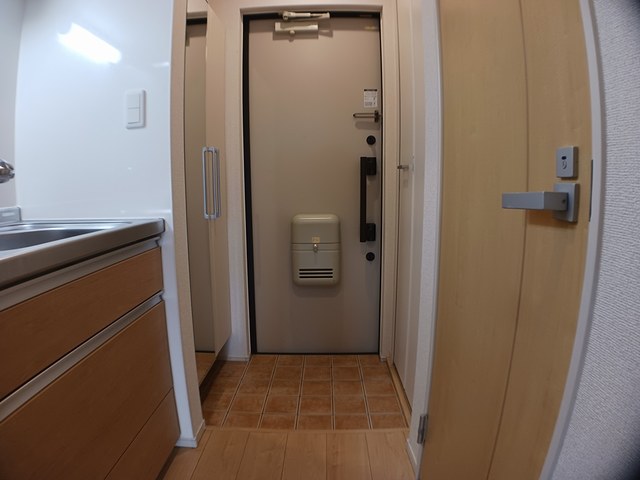 プリティ－堺 玄関