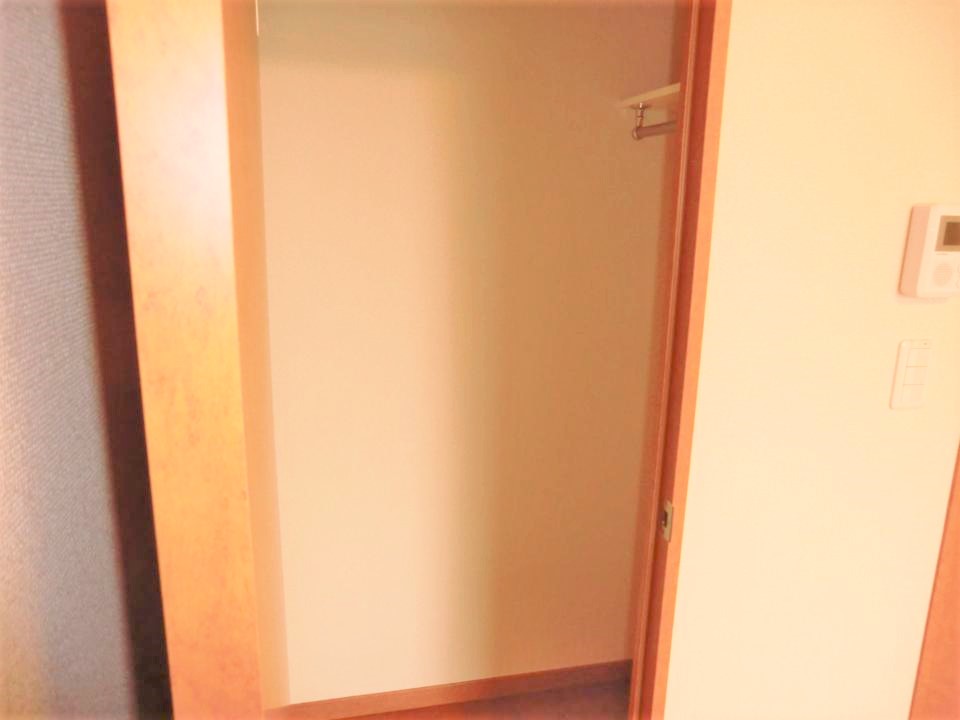 レオパレス近松Ⅱ その他5