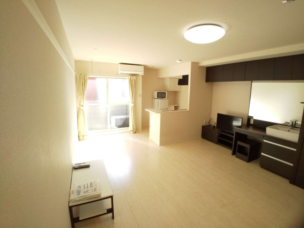 レオネクストケイスピリット桜坂 リビング