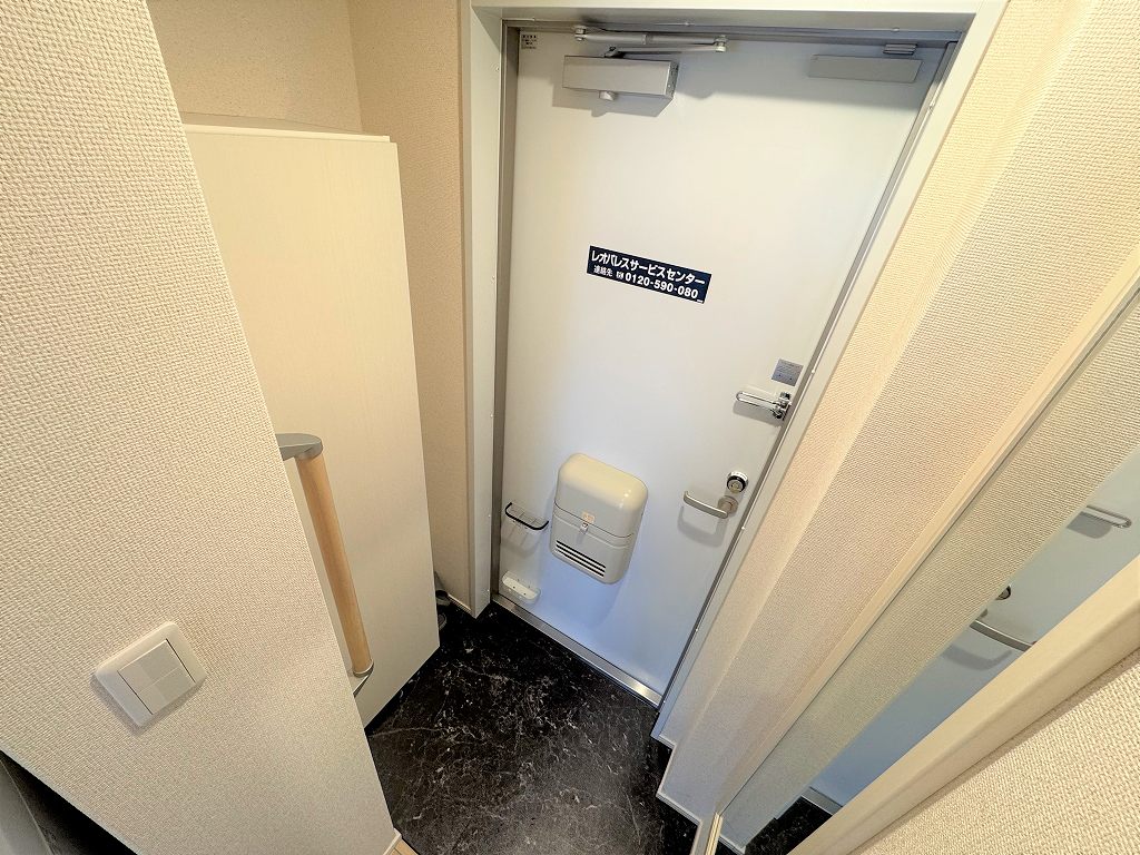 クレイノコンフォール杭瀬北新町 玄関