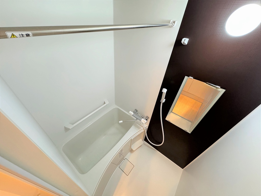 クレイノコンフォール杭瀬北新町 風呂画像