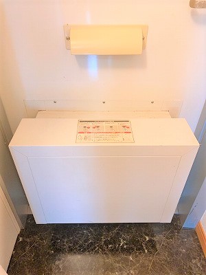 レオパレスオアシス山手 玄関