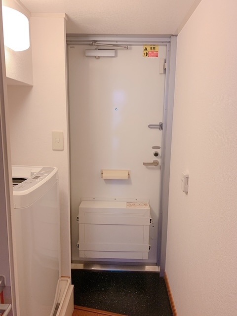 レオパレスインペリアルパレスⅠ 玄関