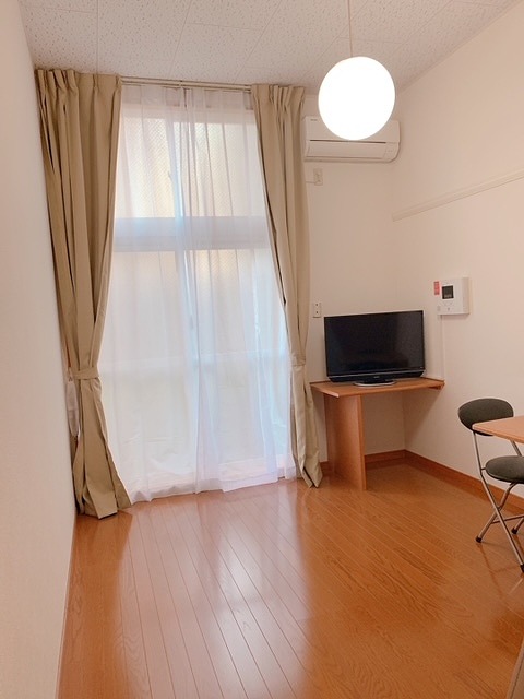 レオパレスインペリアルパレスⅠ リビング