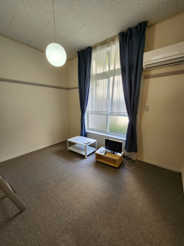 レオパレスＯＨＩⅣ ベッドルーム