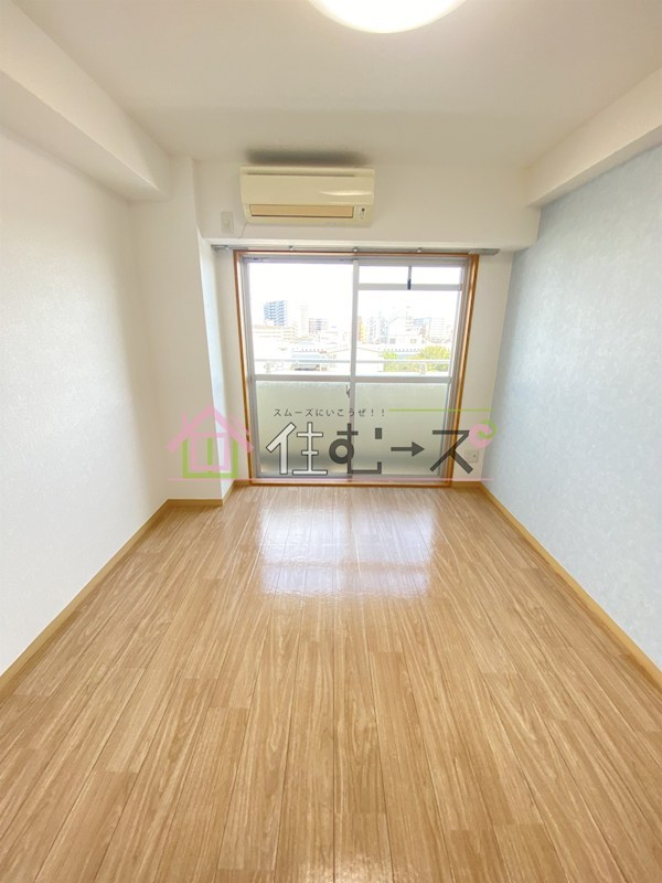 エムロード新大阪 ベッドルーム