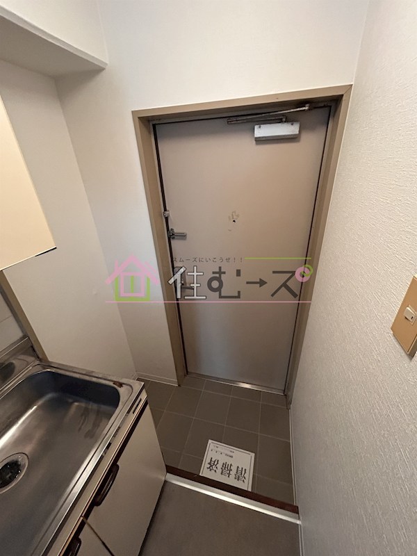 パレド森小路 玄関