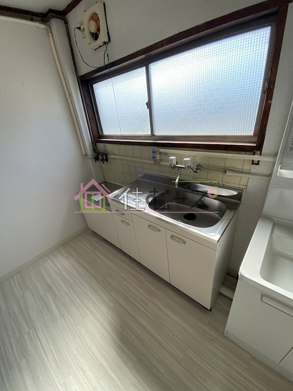 古田産業　昭和ビル キッチン