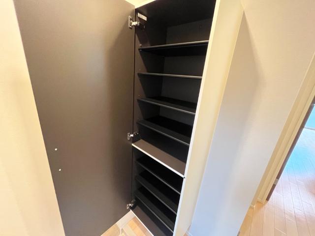 アシエルタ・アジャート その他9