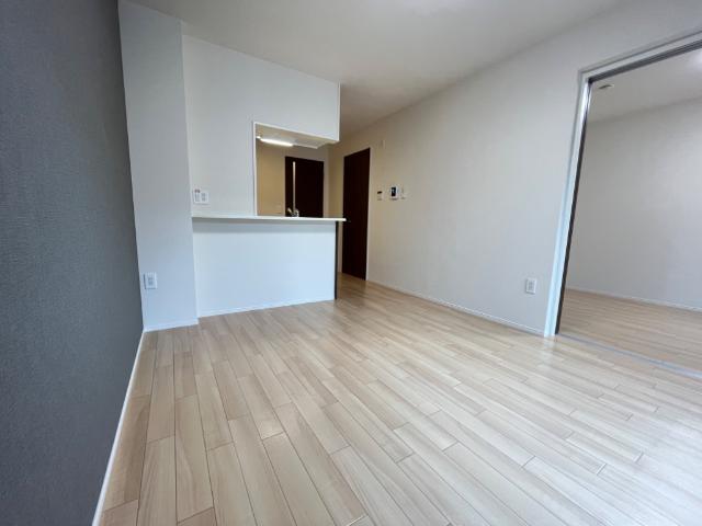 アシエルタ・アジャート リビング