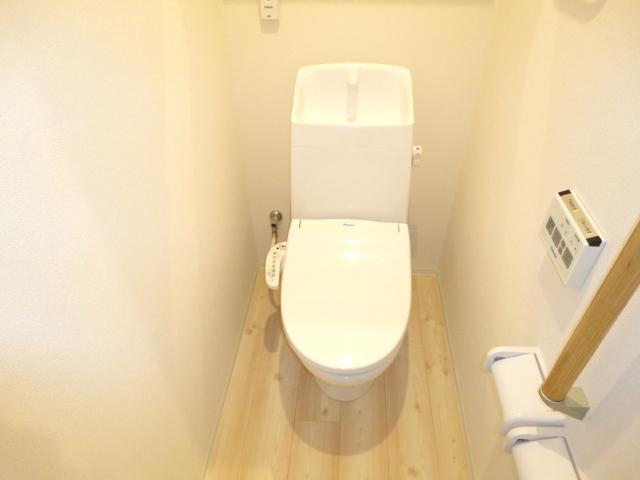 アビタ　カモリ その他1