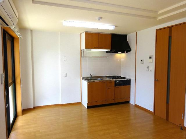 ソレイユ一条院 リビング