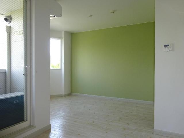 ソレイユＢ リビング