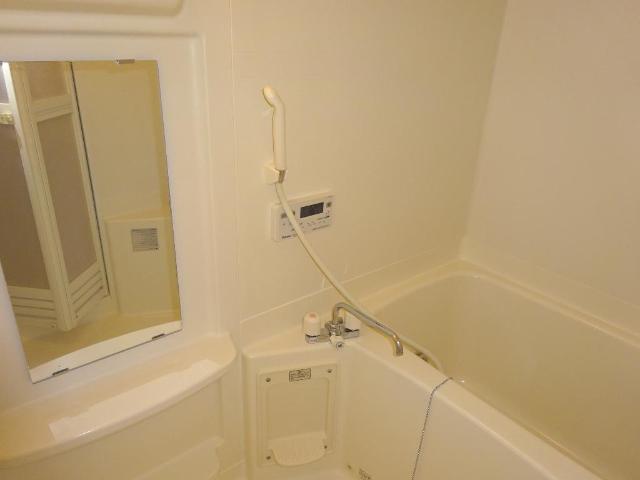 ソレイユＢ 風呂画像