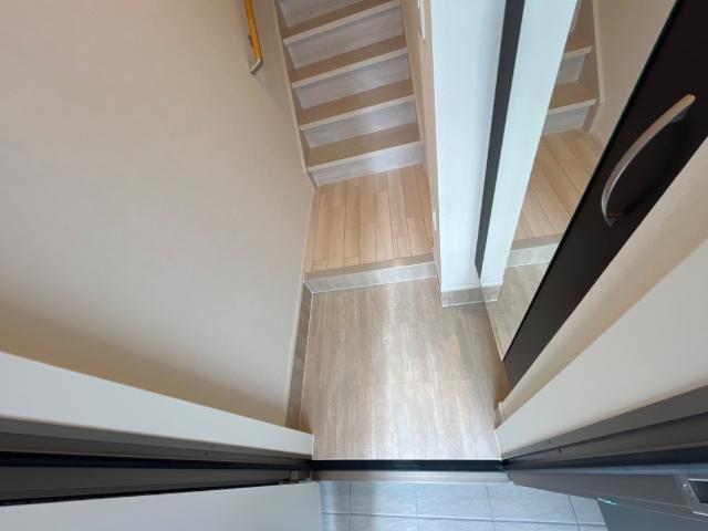 プランドール豊町 玄関