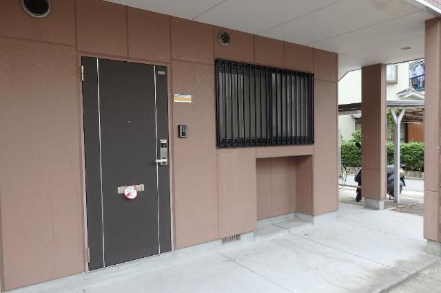 コスモ・ファントム 玄関