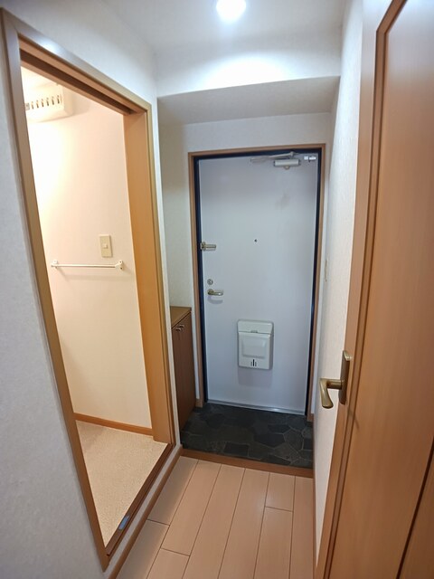 サニーパレス 玄関