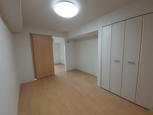 エクロジオン リビング