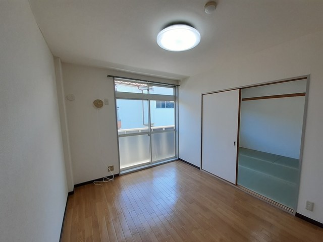 ハイツリバーサイド リビング