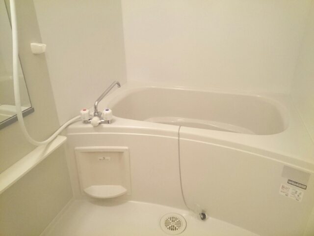 ソレアード本町 風呂画像