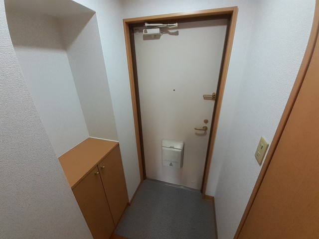 プロムナード歌島 玄関