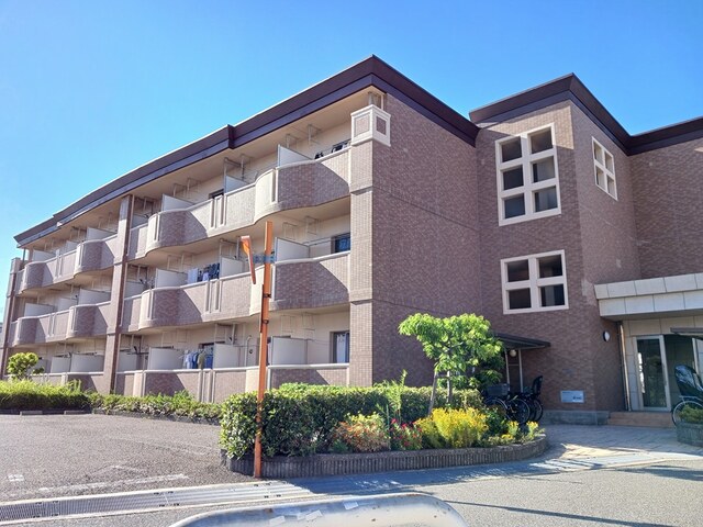 アドラブール 外観