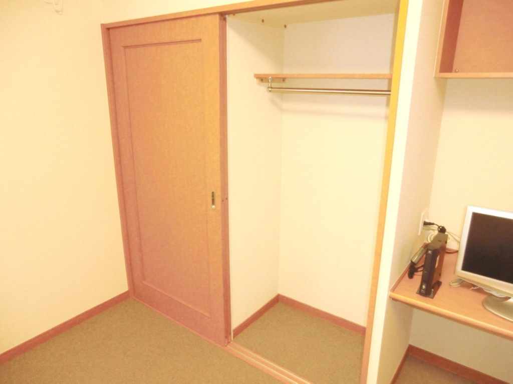 レオパレスコスモガーデン その他4