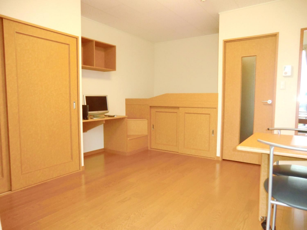 レオパレスコスモガーデン リビング