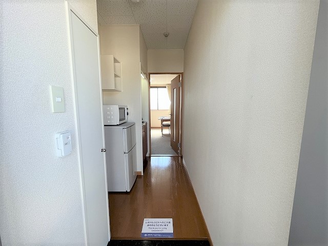 レオパレス二田 玄関