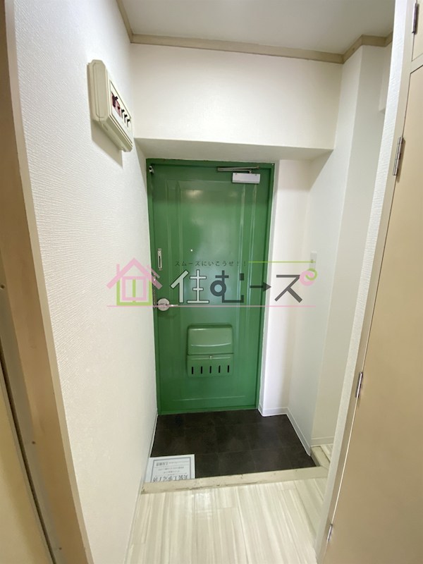 東中島マンション 玄関