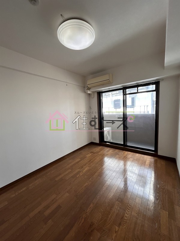 リーガル新大阪Ⅲ ベッドルーム