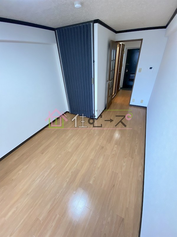 新大阪アネックス土井マンションB リビング